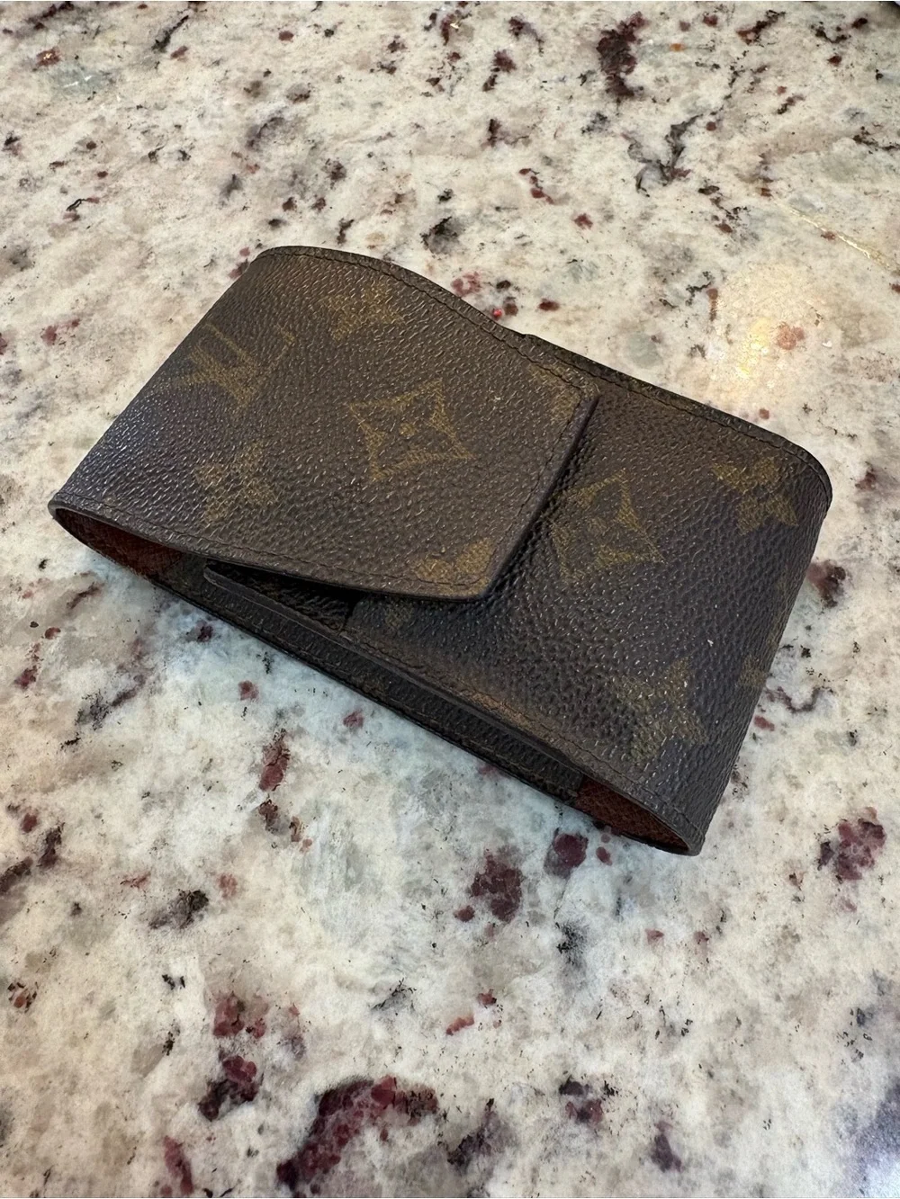 Louis Vuitton compact louis